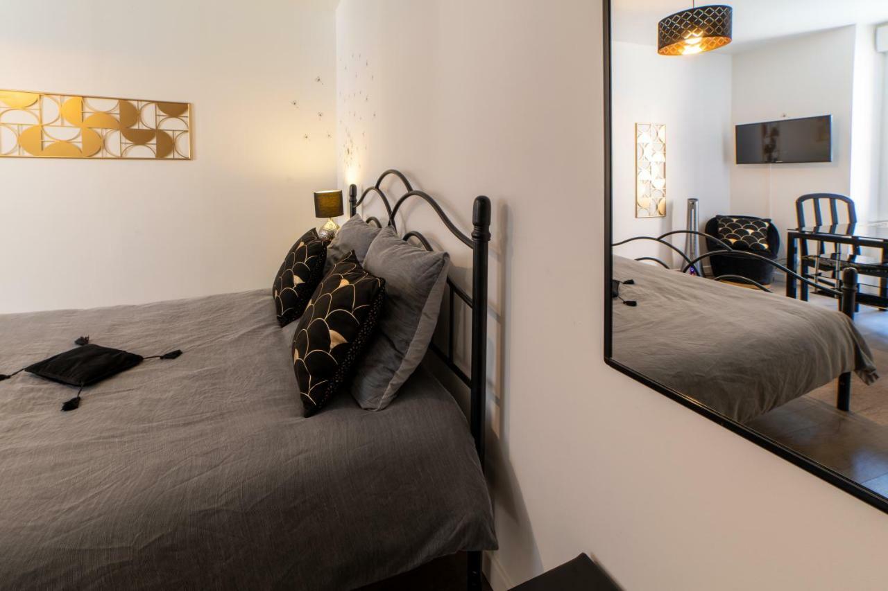 Double Room Private External Bathroom