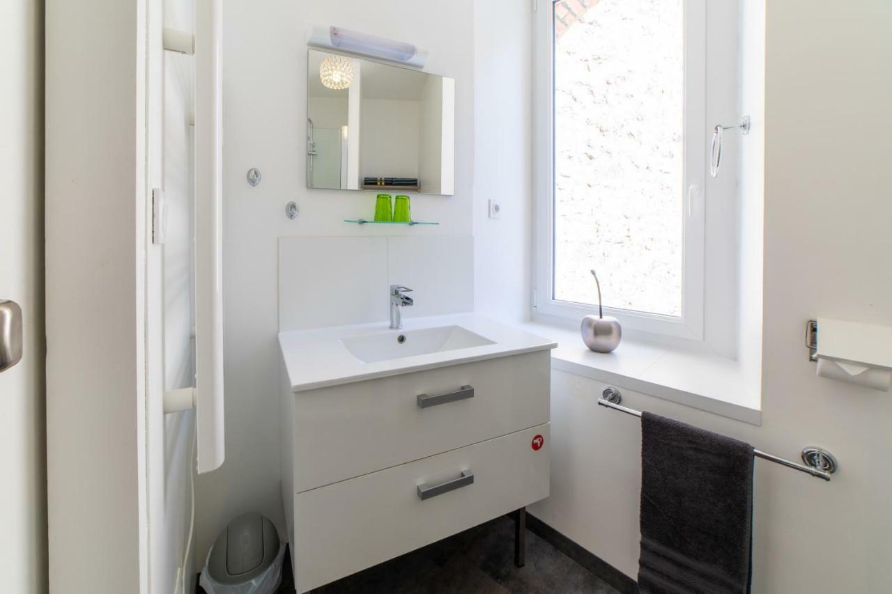 Double Room Private External Bathroom